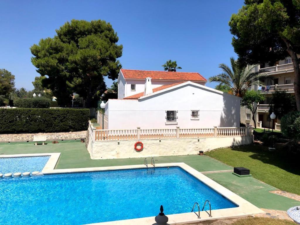Apartamento Con Piscina Y Parking El Campello Εξωτερικό φωτογραφία